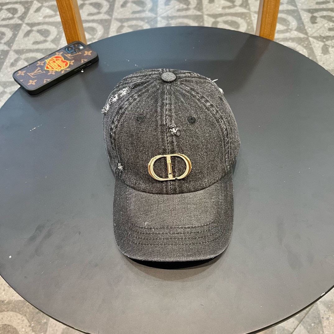 Christian Dior Caps